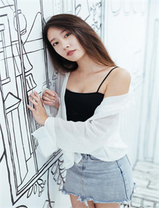 《旁观者》