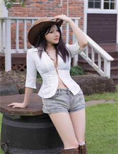 《极乐红美人》