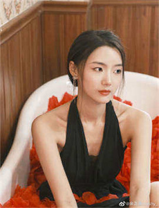 《特级破處女A片》